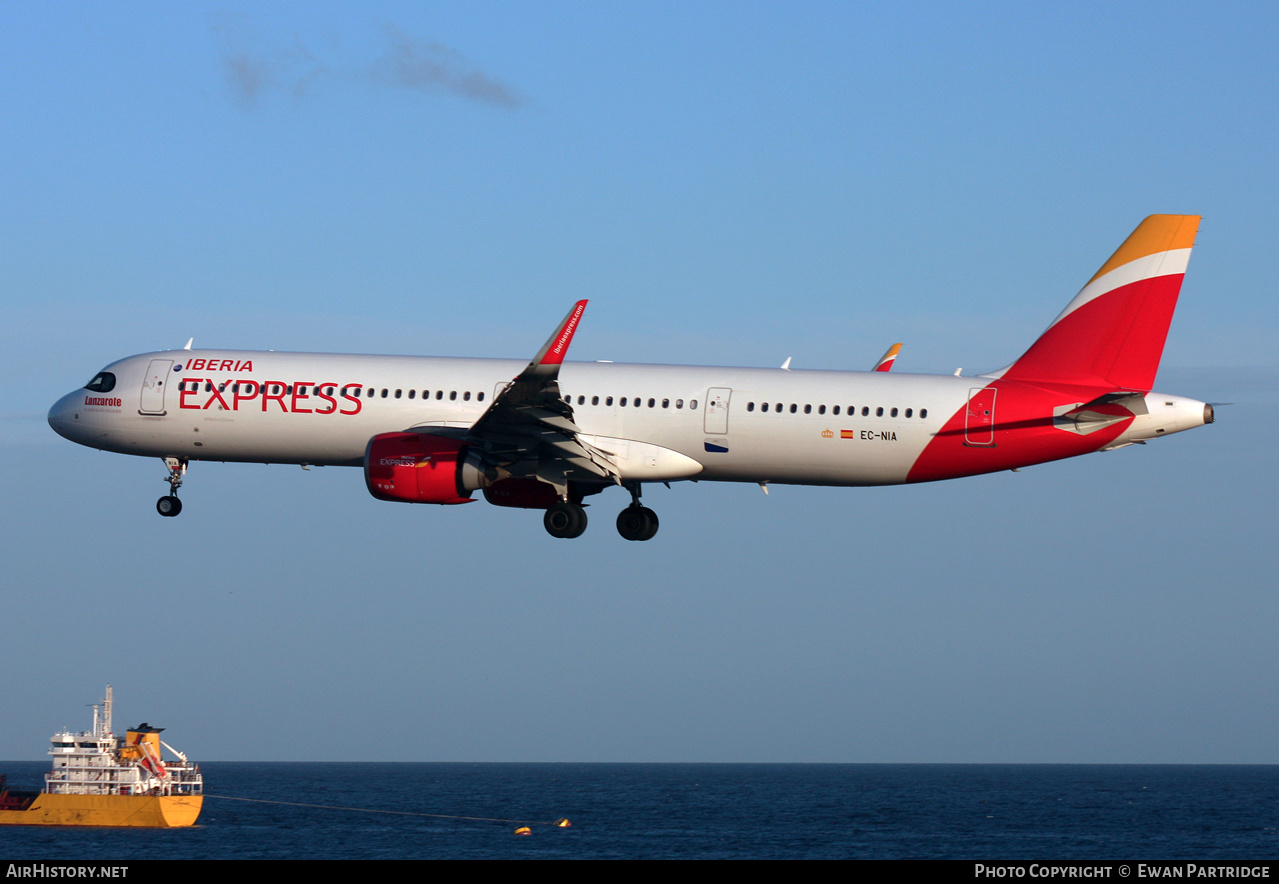 Aircraft Photo of EC-NIA | Airbus A321-251NX | Iberia Express | AirHistory.net #538624