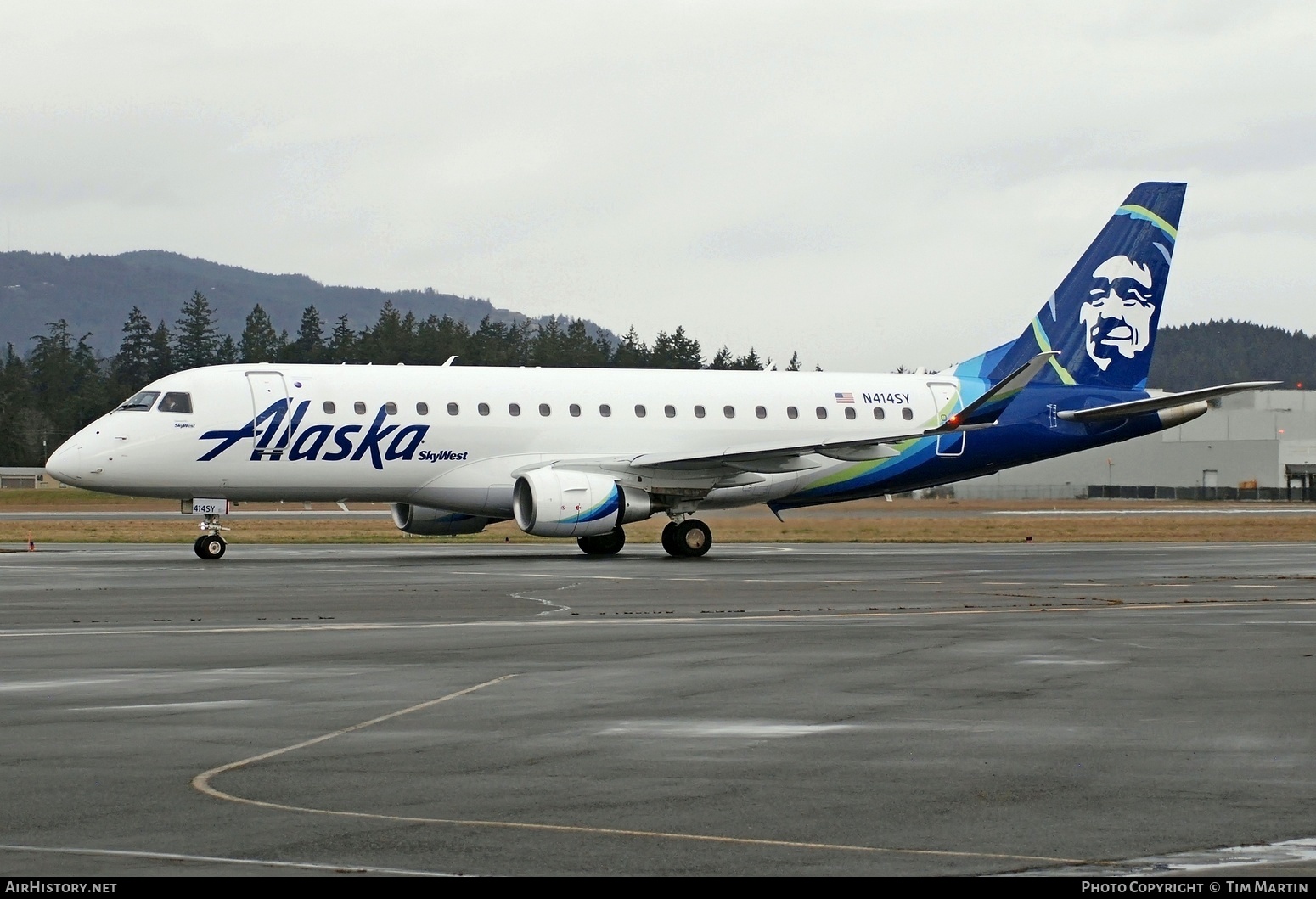 Aircraft Photo of N414SY | Embraer 175LR (ERJ-170-200LR) | Alaska Airlines | AirHistory.net #538661