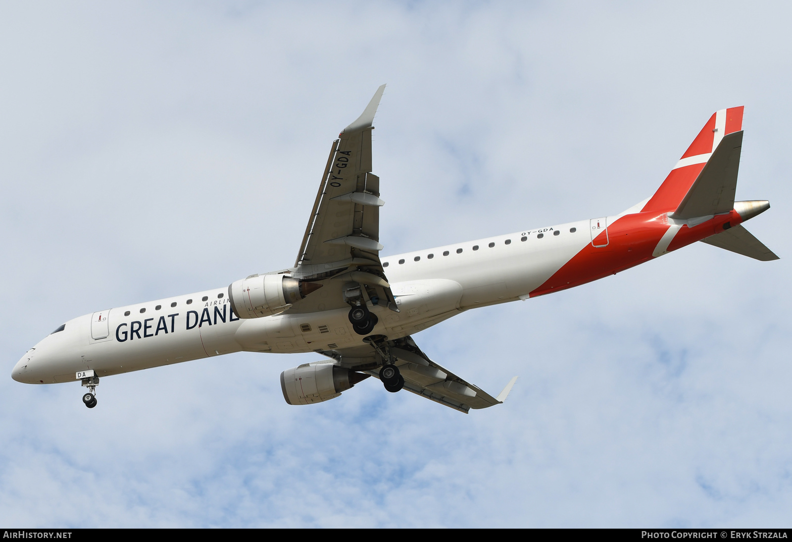 Aircraft Photo of OY-GDA | Embraer 195LR (ERJ-190-200LR) | Great Dane Airlines | AirHistory.net #538756