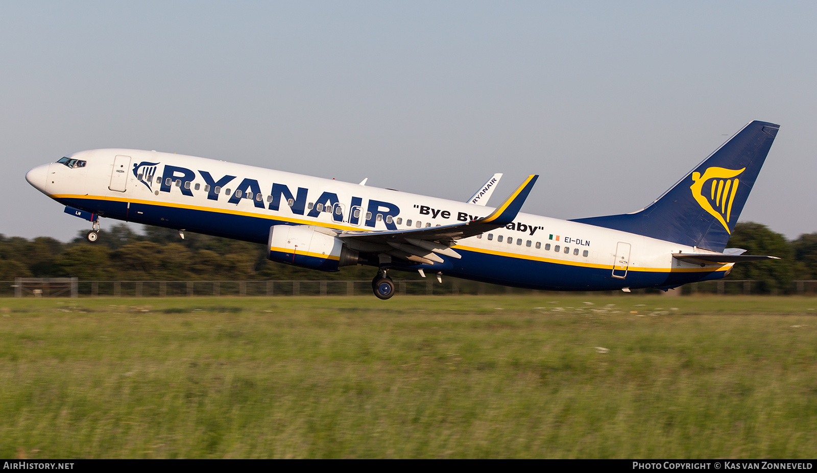 Aircraft Photo of EI-DLN | Boeing 737-8AS | Ryanair | AirHistory.net #538769