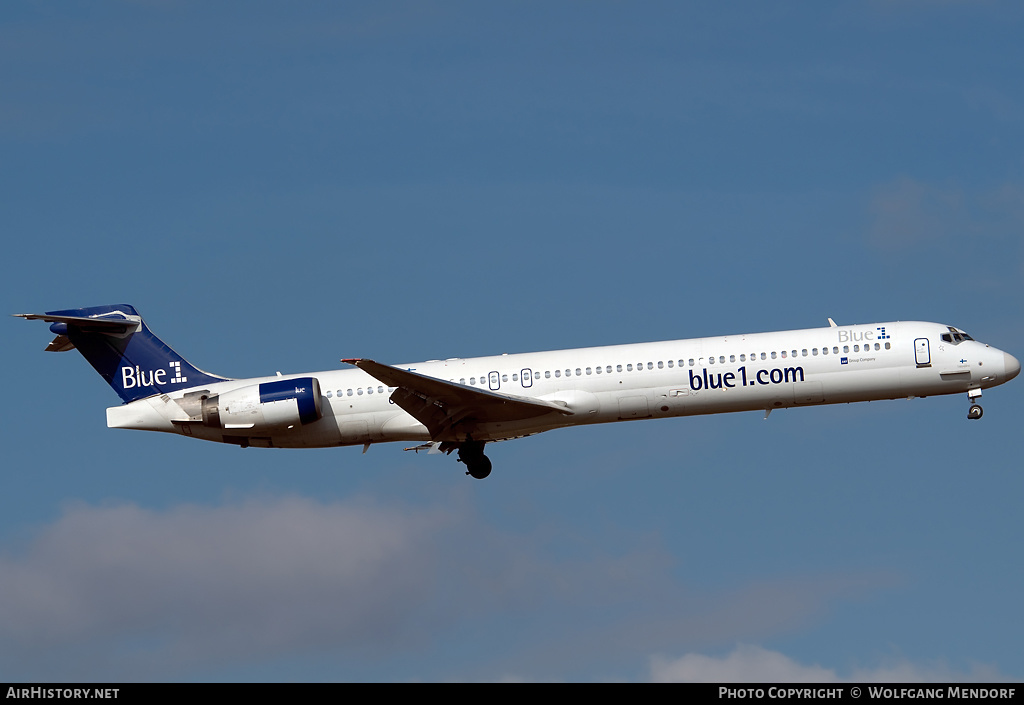 Aircraft Photo of OH-BLC | McDonnell Douglas MD-90-30 | Blue1 | AirHistory.net #538838