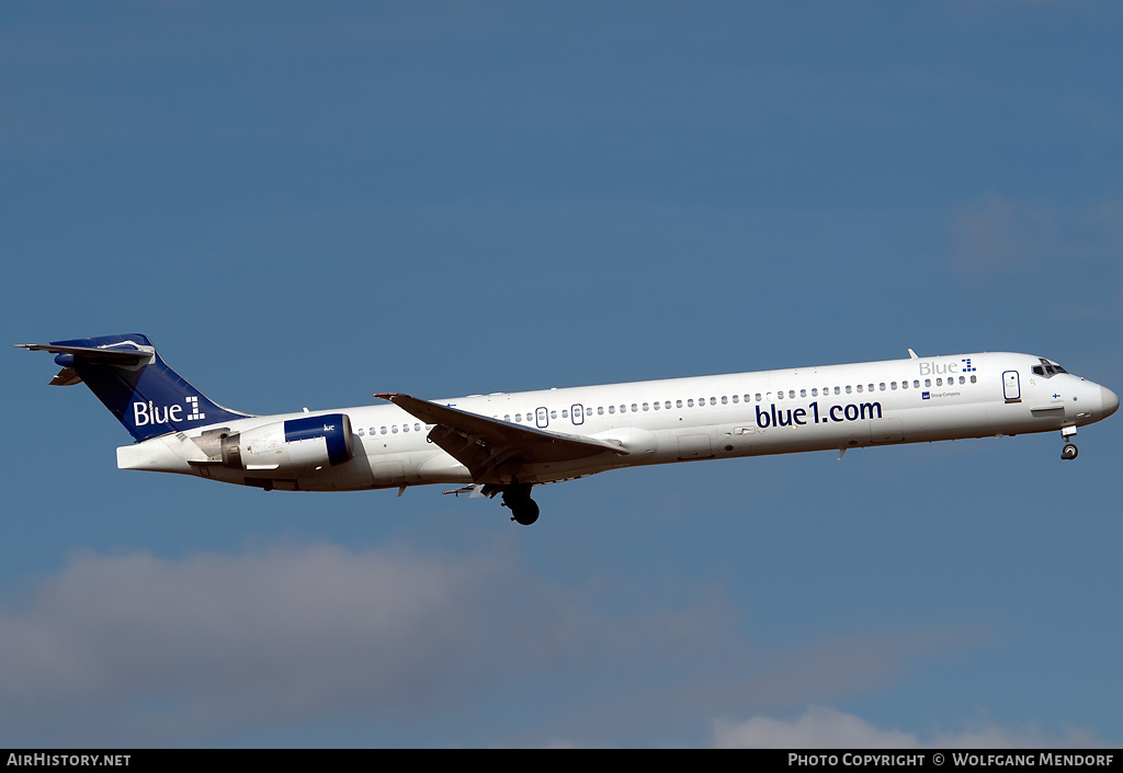 Aircraft Photo of OH-BLC | McDonnell Douglas MD-90-30 | Blue1 | AirHistory.net #538838