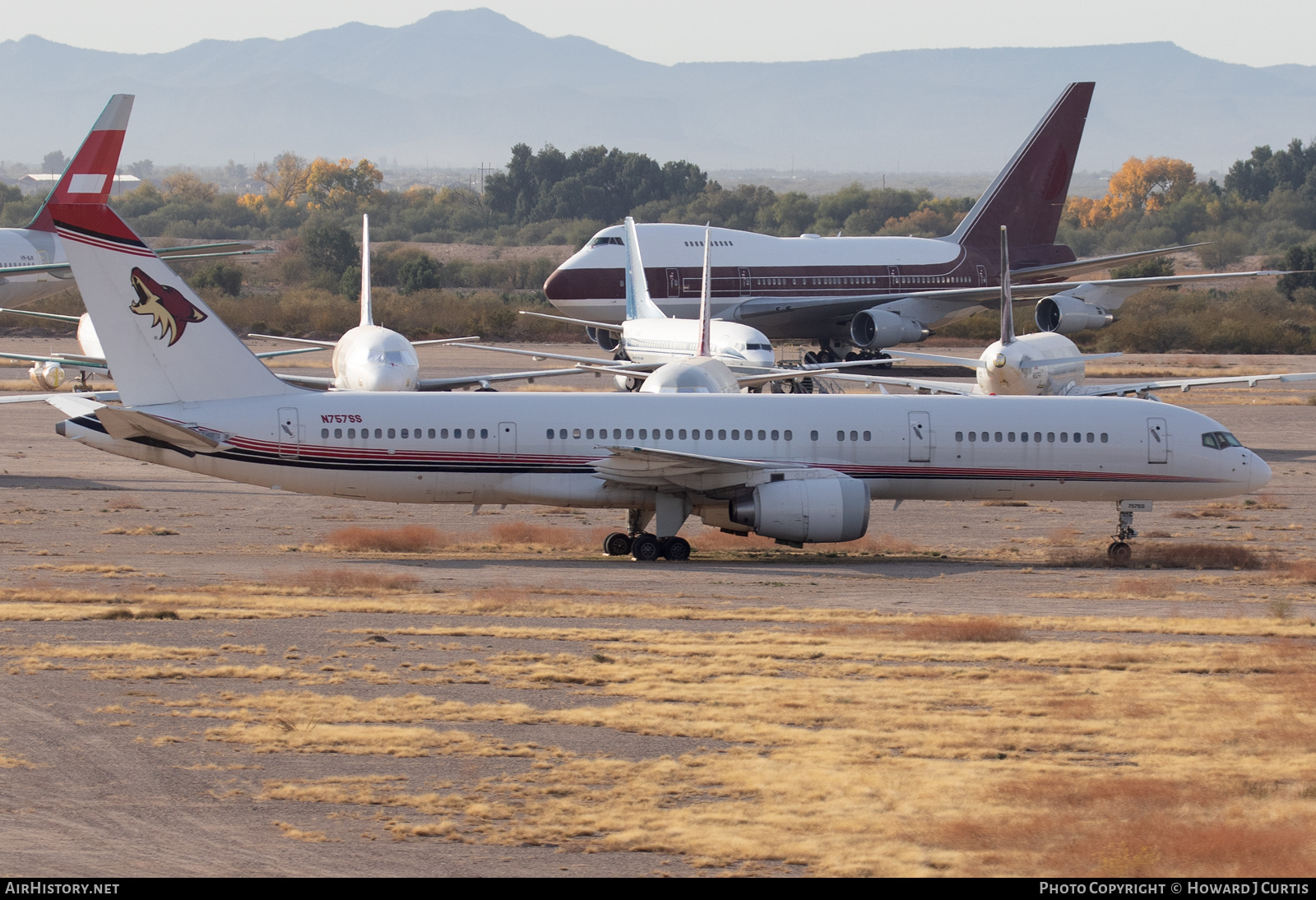 Aircraft Photo of N757SS | Boeing 757-236 | Phoenix Coyotes | AirHistory.net #538844