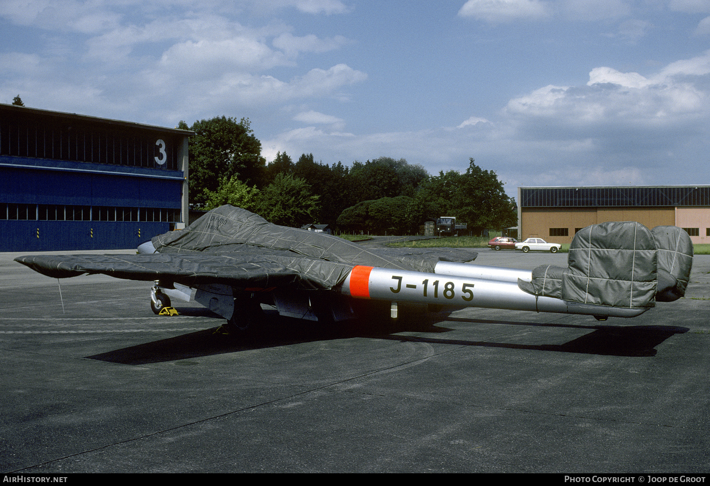 Aircraft Photo of J-1185 | De Havilland D.H. 100 Vampire FB6 | Switzerland - Air Force | AirHistory.net #539004