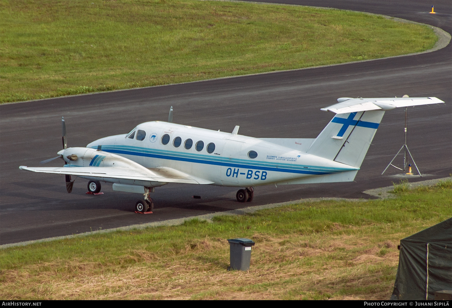 Aircraft Photo of OH-BSB | Beech Super King Air 300 | Suomen Ilmailuopisto - Finnish Aviation Academy | AirHistory.net #539061