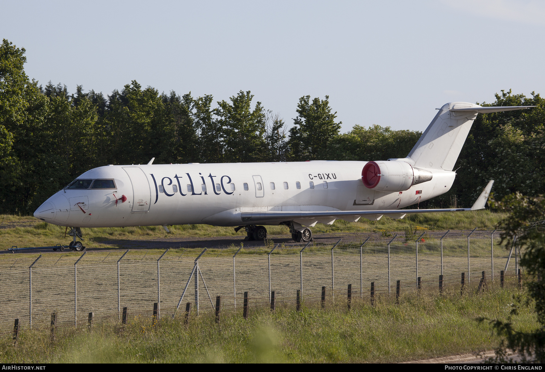 Aircraft Photo of C-GIXU | Bombardier CRJ-200ER (CL-600-2B19) | JetLite | AirHistory.net #539082