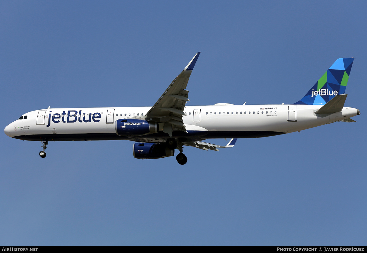 Aircraft Photo of N944JT | Airbus A321-231 | JetBlue Airways | AirHistory.net #539097