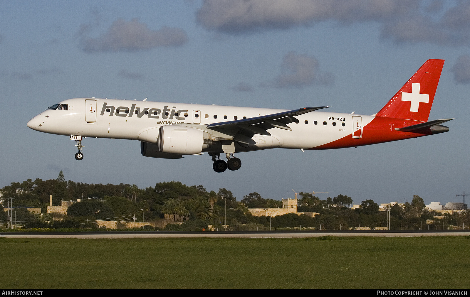 Aircraft Photo of HB-AZB | Embraer 190-E2 (ERJ-190-300) | Helvetic Airways | AirHistory.net #539193