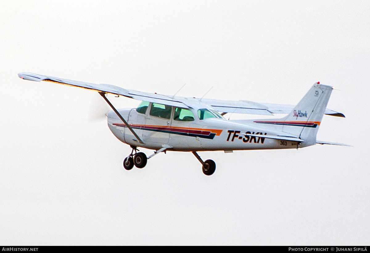 Aircraft Photo of TF-SKN | Cessna 172N Skyhawk 100 II | AirHistory.net #539359