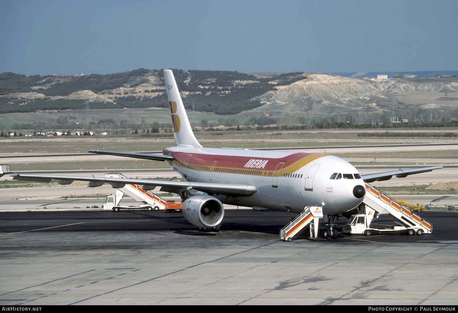 Aircraft Photo of EC-DLH | Airbus A300B4-120 | Iberia | AirHistory.net #539371
