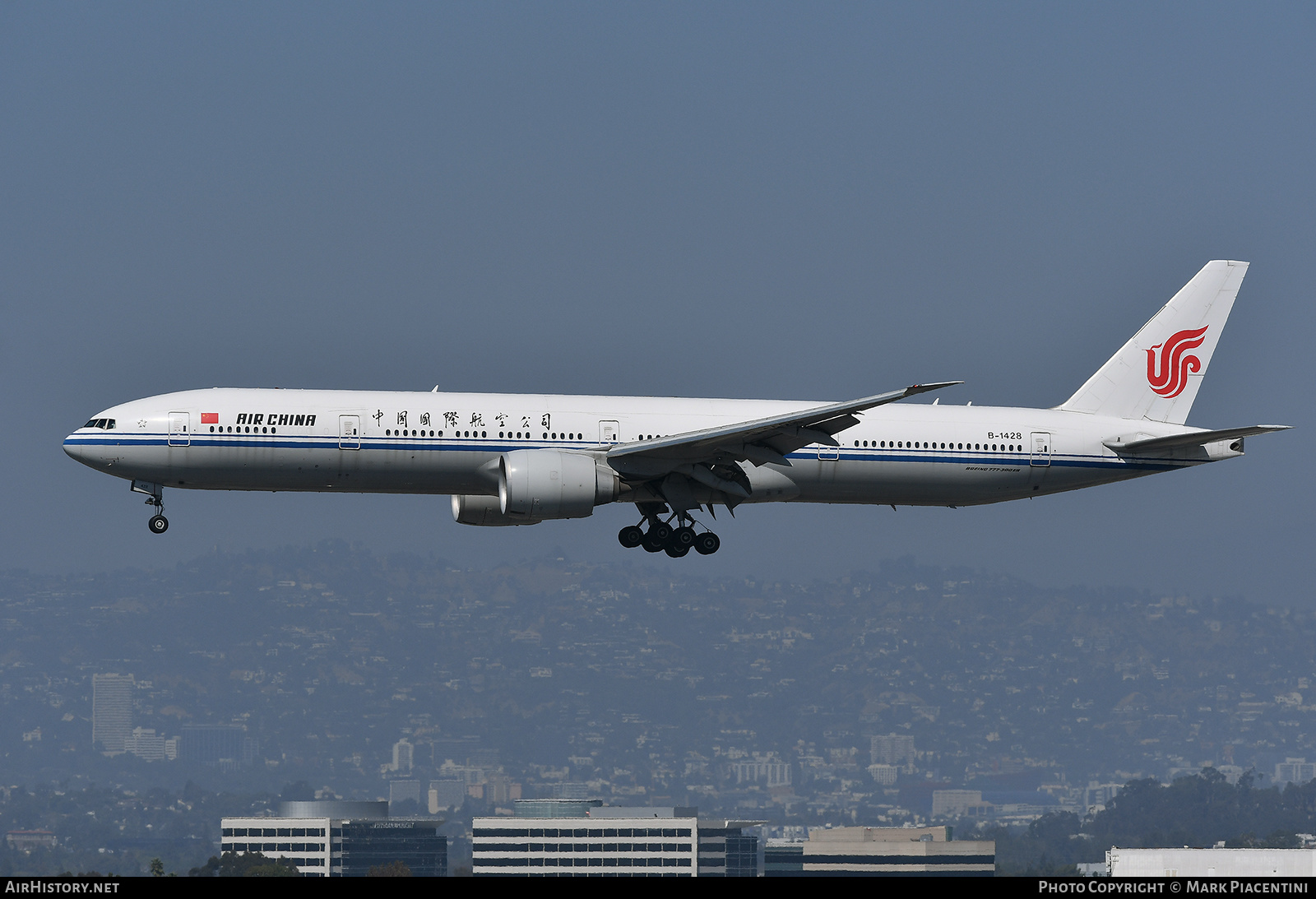 Aircraft Photo of B-1428 | Boeing 777-300/ER | Air China | AirHistory.net #539407