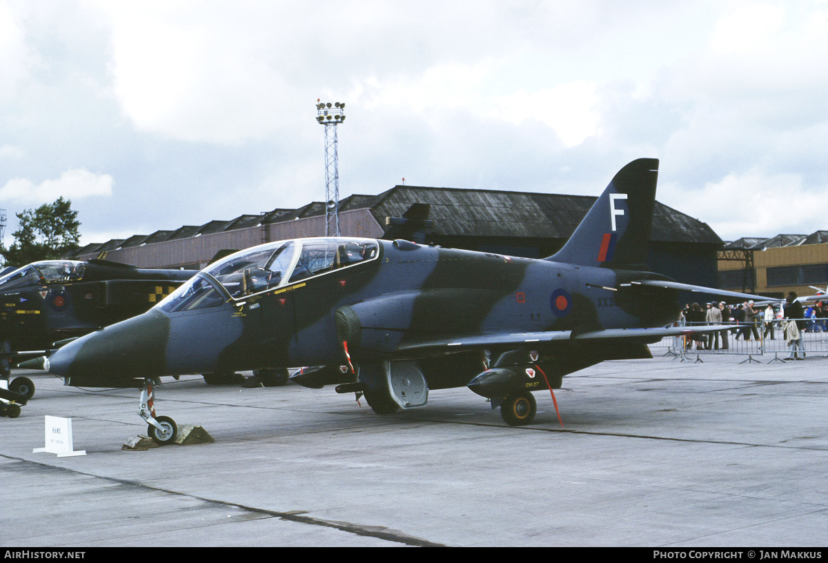 Aircraft Photo of XX332 | British Aerospace Hawk T.1A | UK - Air Force | AirHistory.net #539452