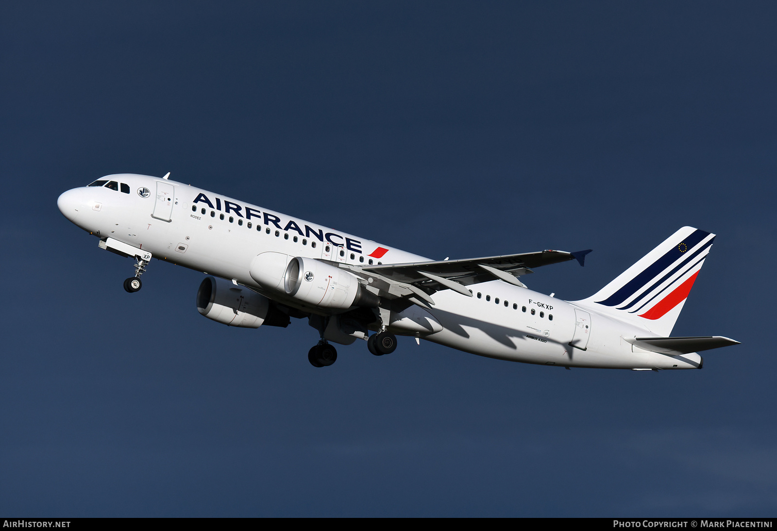 Aircraft Photo of F-GKXP | Airbus A320-214 | Air France | AirHistory.net #539473