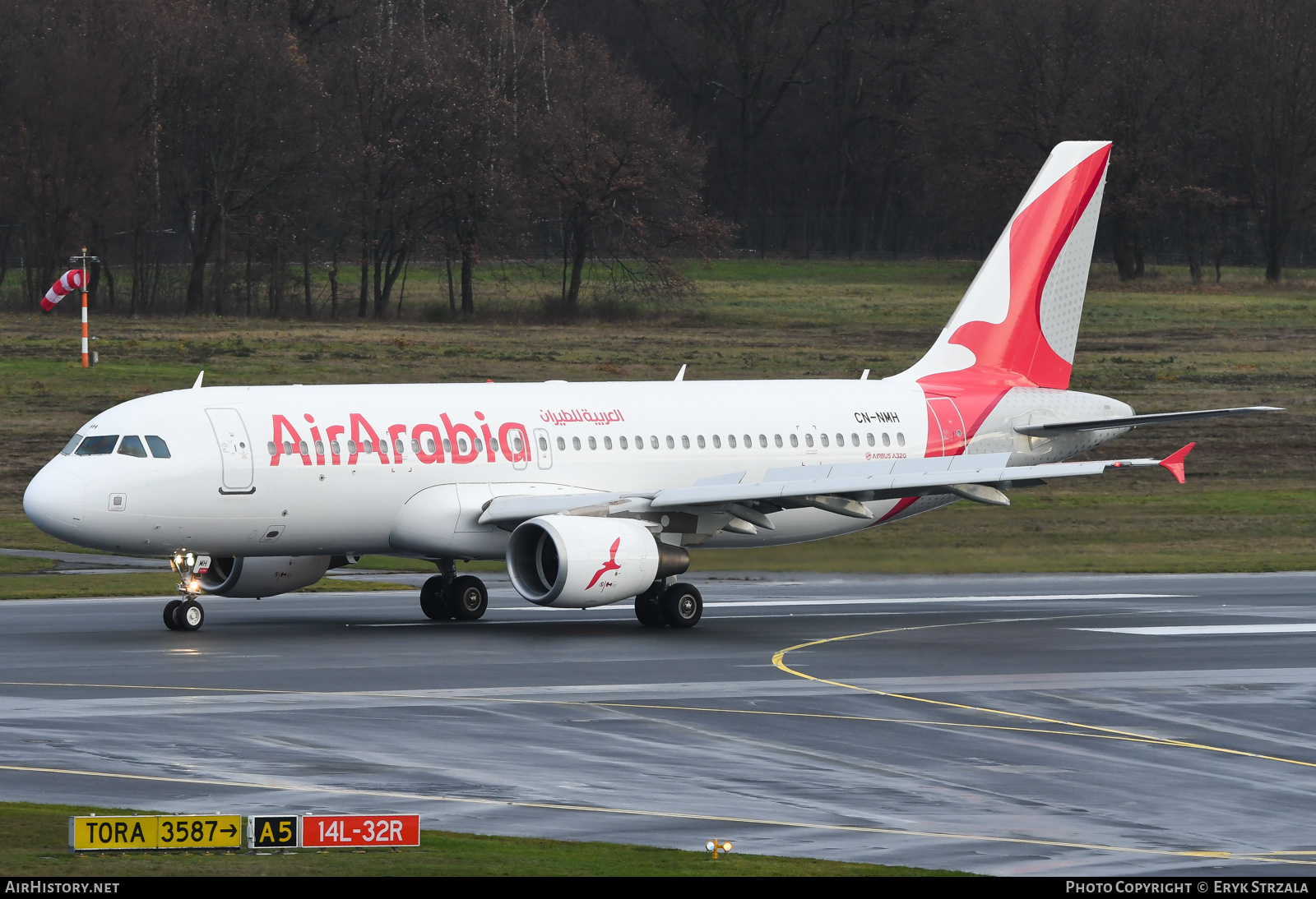 Aircraft Photo of CN-NMH | Airbus A320-214 | Air Arabia | AirHistory.net #539599