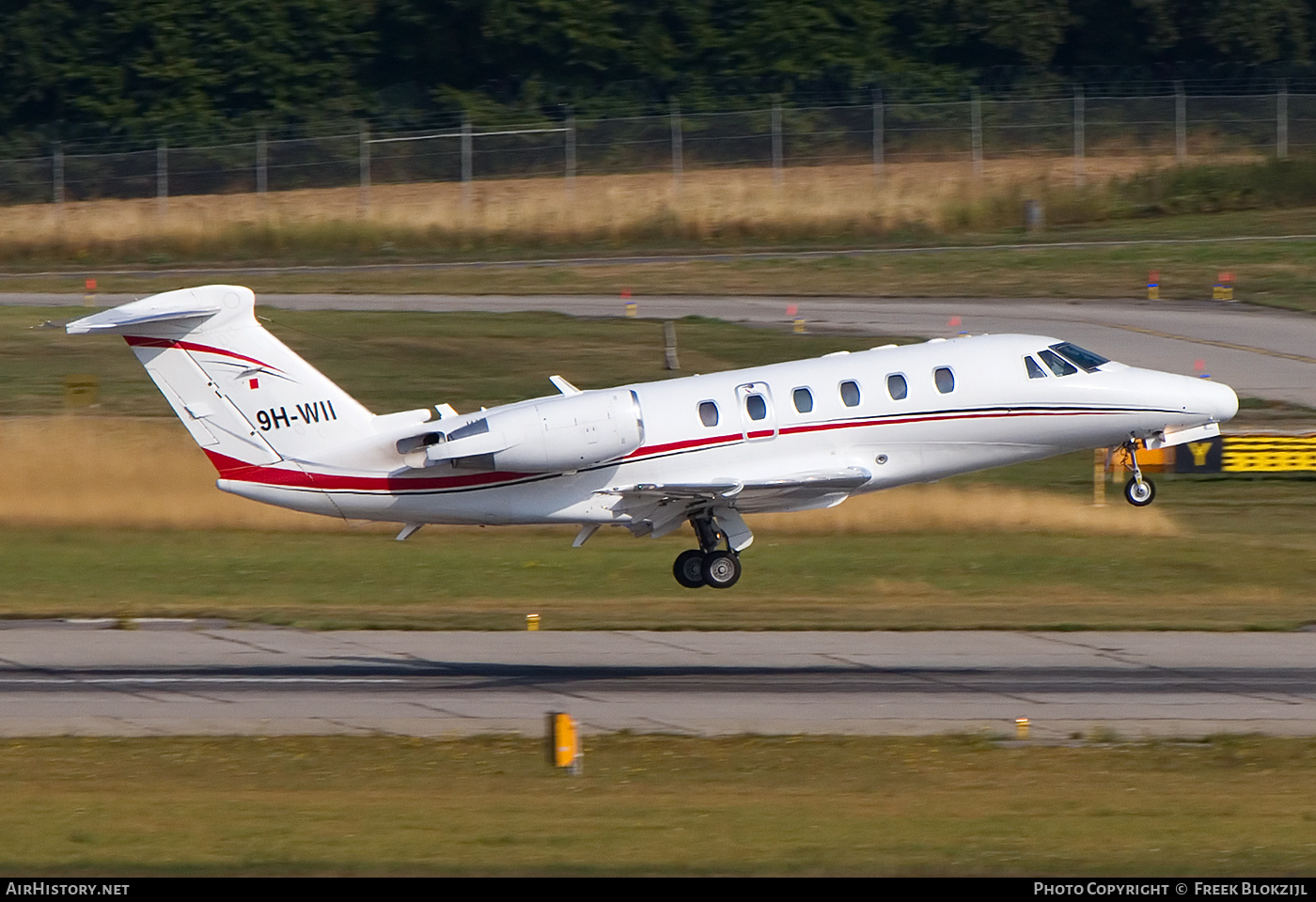 Aircraft Photo of 9H-WII | Cessna 650 Citation VII | AirHistory.net #539712