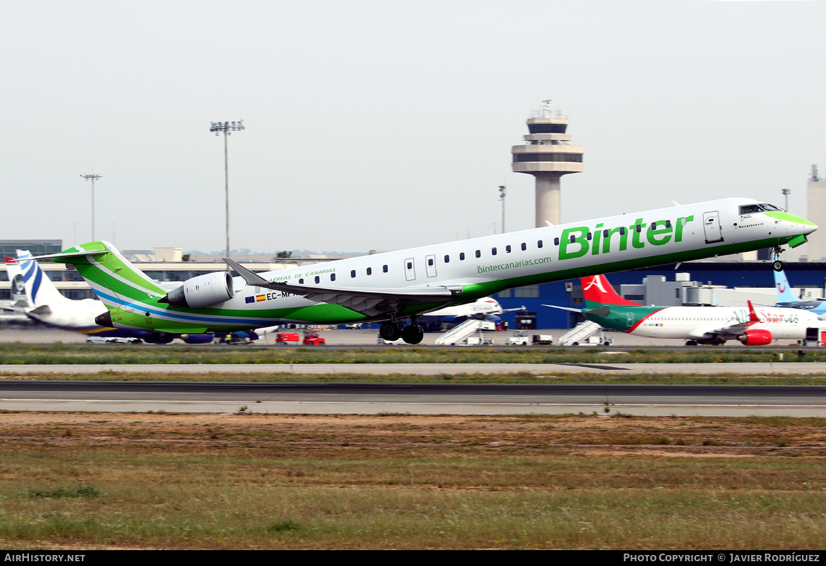 Aircraft Photo of EC-MPA | Bombardier CRJ-1000 (CL-600-2E25) | Binter Canarias | AirHistory.net #539802