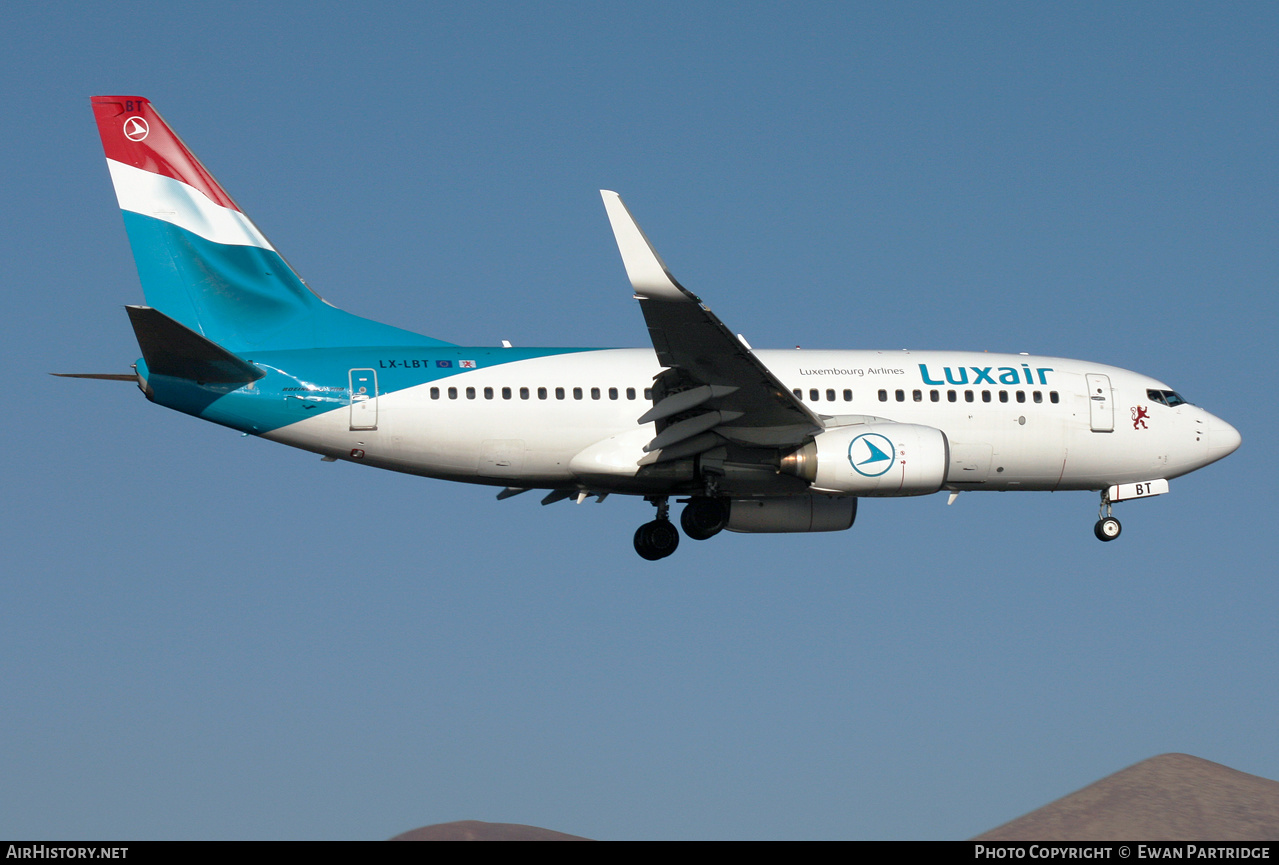 Aircraft Photo of LX-LBT | Boeing 737-7K2 | Luxair | AirHistory.net #539808