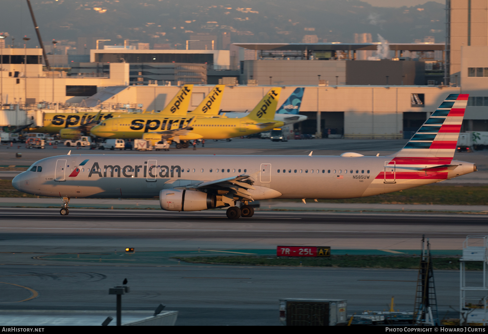 Aircraft Photo of N585UW | Airbus A321-231 | American Airlines | AirHistory.net #539885