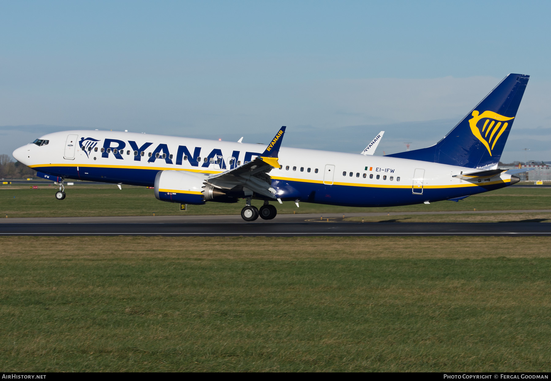 Aircraft Photo of EI-IFW | Boeing 737-8200 Max 200 | Ryanair | AirHistory.net #539966
