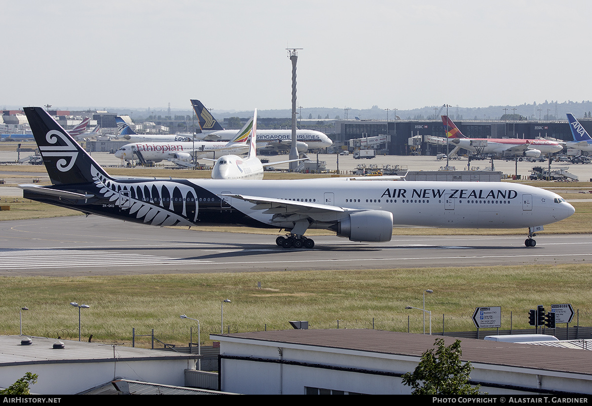 Aircraft Photo of ZK-OKO | Boeing 777-319/ER | Air New Zealand | AirHistory.net #540003