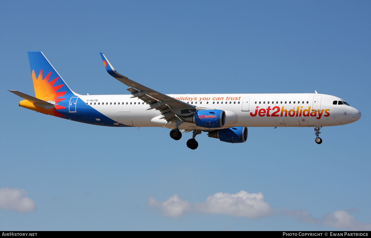 Aircraft Photo of G-HLYB | Airbus A321-211 | Jet2 Holidays | AirHistory.net #540185