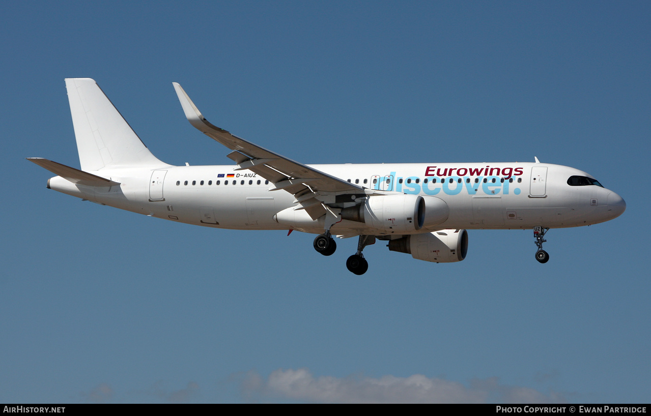 Aircraft Photo of D-AIUZ | Airbus A320-214 | Eurowings Discover | AirHistory.net #540192