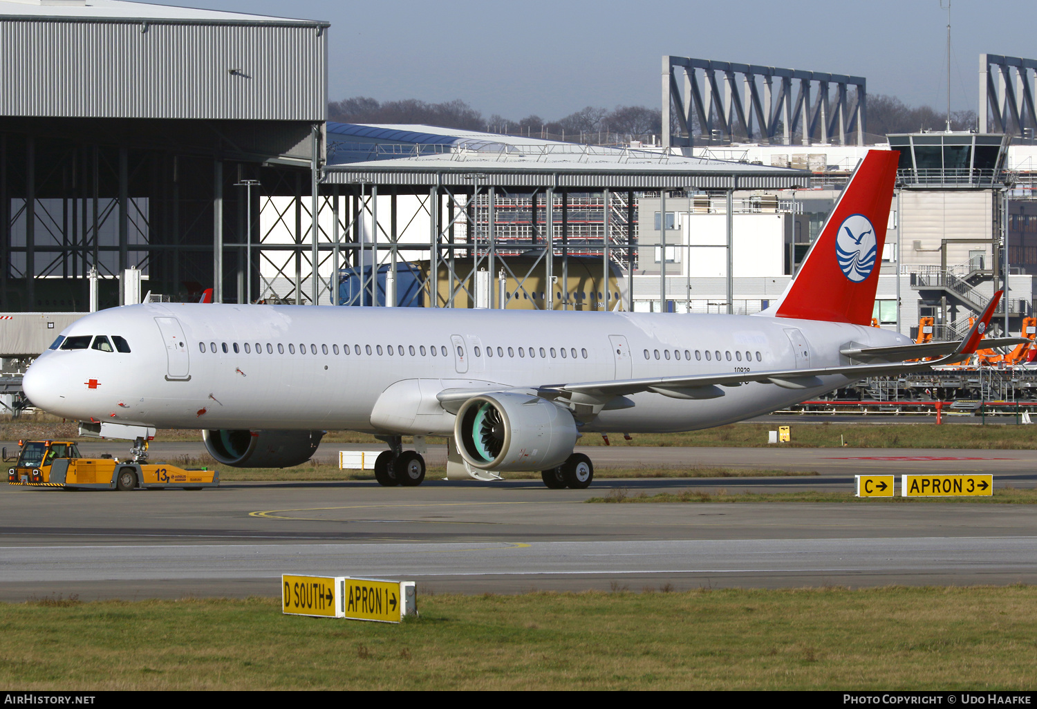 Aircraft Photo of D-AZYC | Airbus A321-271NX | HiSky | AirHistory.net #540389