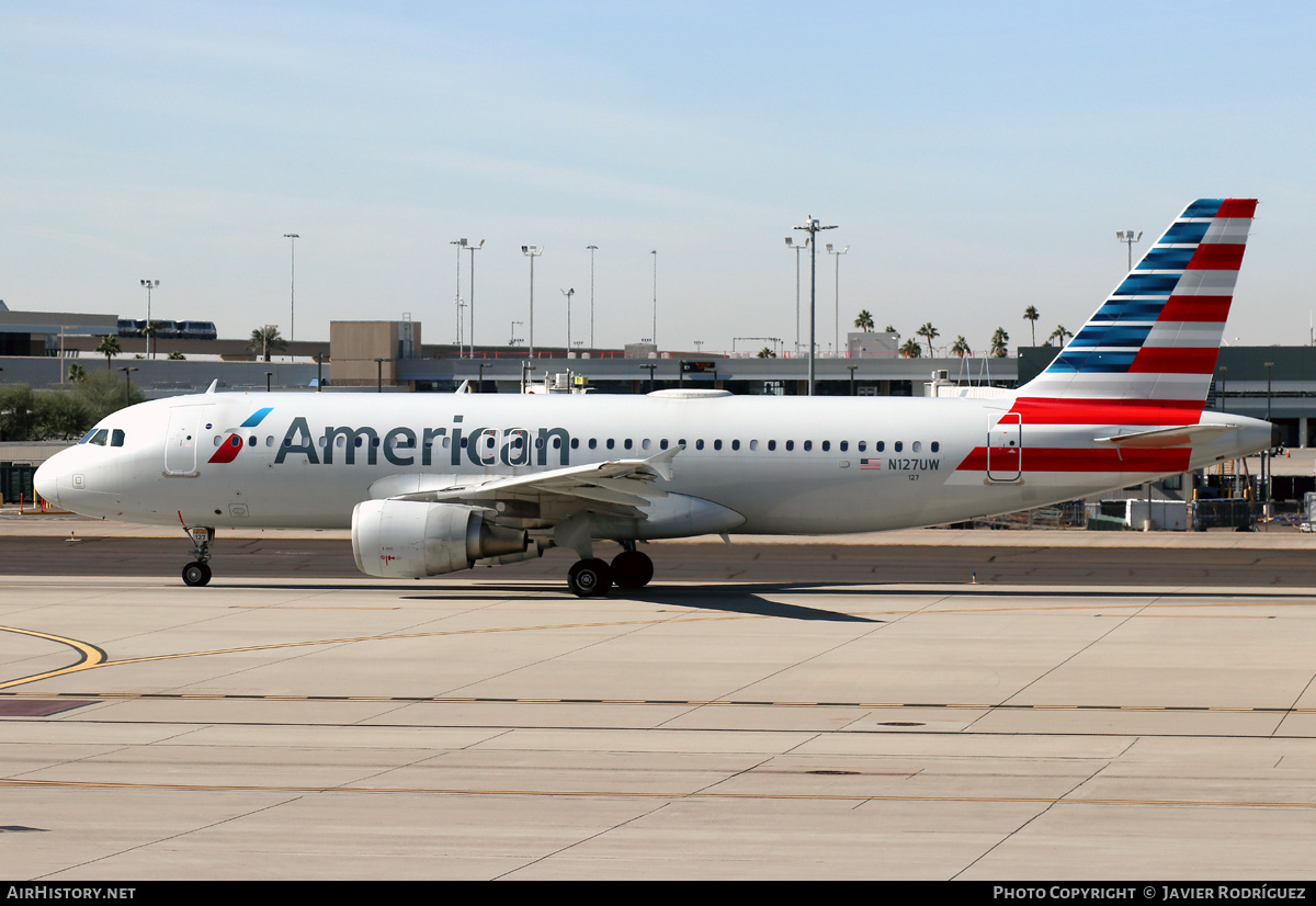 Aircraft Photo of N127UW | Airbus A320-214 | American Airlines | AirHistory.net #540457