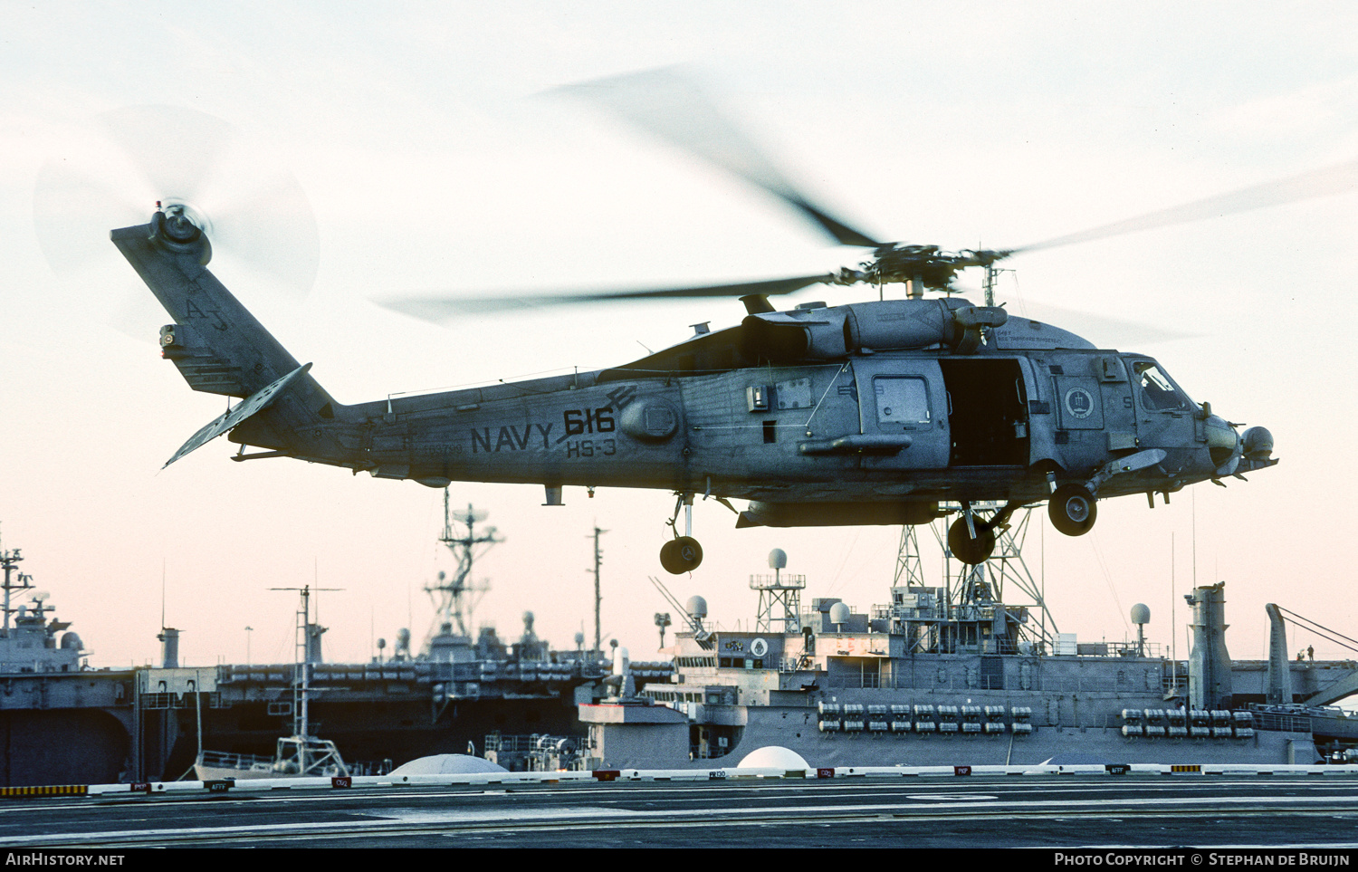 Aircraft Photo of 163799 | Sikorsky HH-60H Rescue Hawk (S-70B-5) | USA - Navy | AirHistory.net #540528