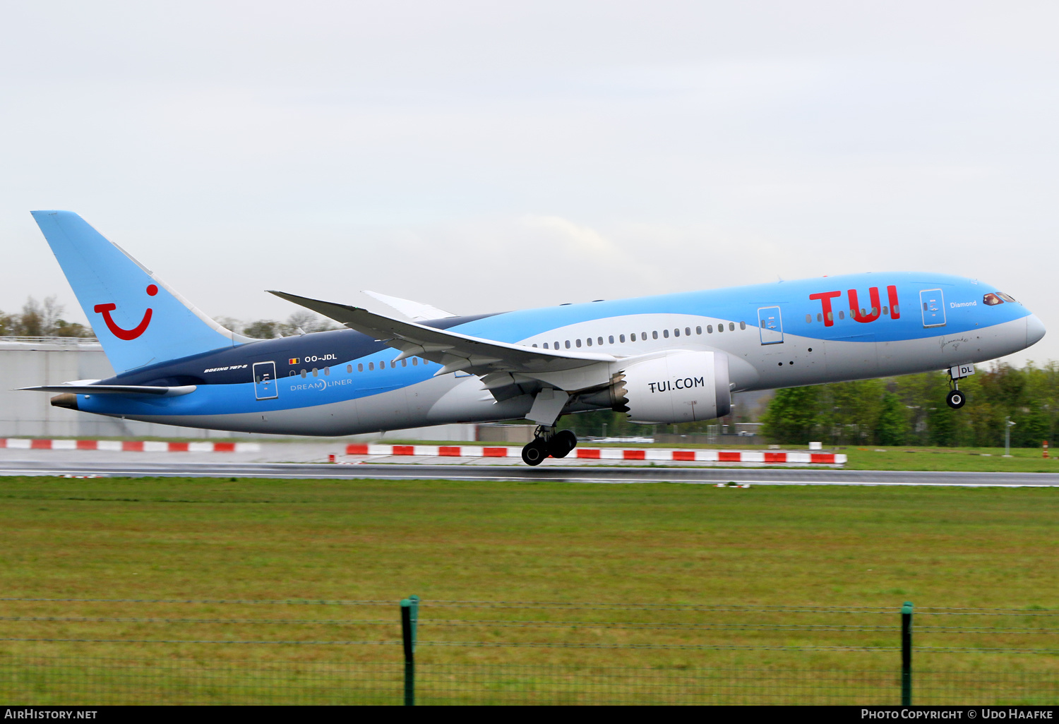 Aircraft Photo of OO-JDL | Boeing 787-8 Dreamliner | TUI | AirHistory.net #540549