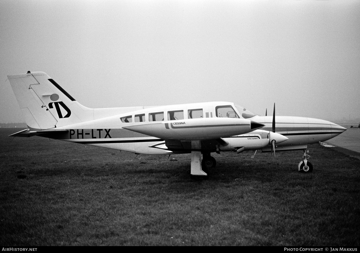 Aircraft Photo of PH-LTX | Cessna 402B Businessliner | Air Service Holland | AirHistory.net #540724