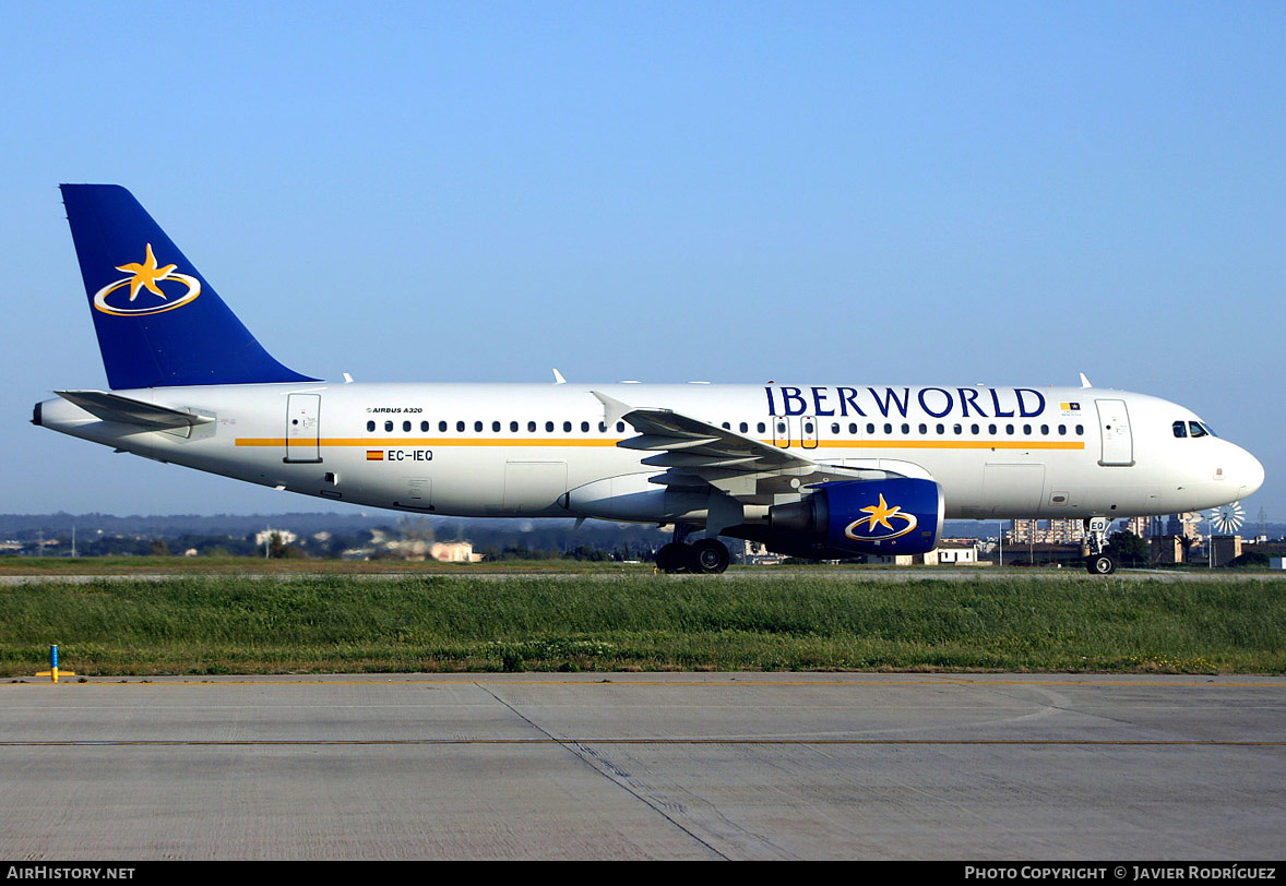 Aircraft Photo of EC-IEQ | Airbus A320-214 | Iberworld Airlines | AirHistory.net #540728