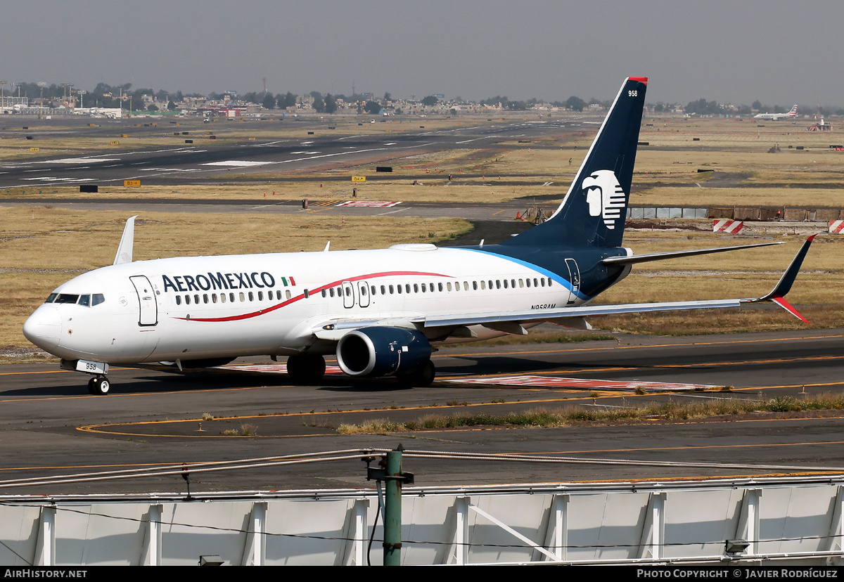 Aircraft Photo of N958AM | Boeing 737-852 | AeroMéxico | AirHistory.net #540792