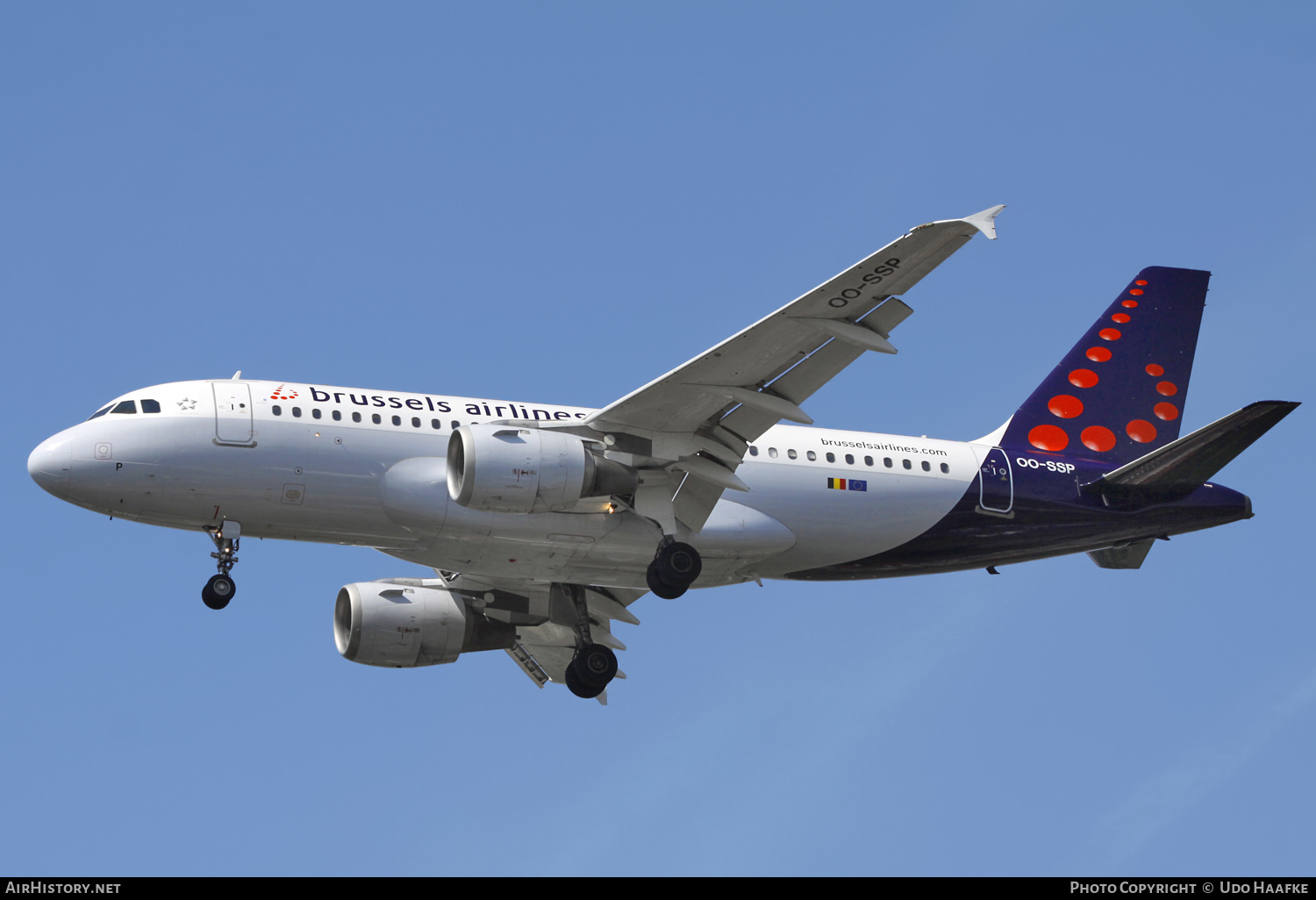 Aircraft Photo of OO-SSP | Airbus A319-113 | Brussels Airlines | AirHistory.net #540814