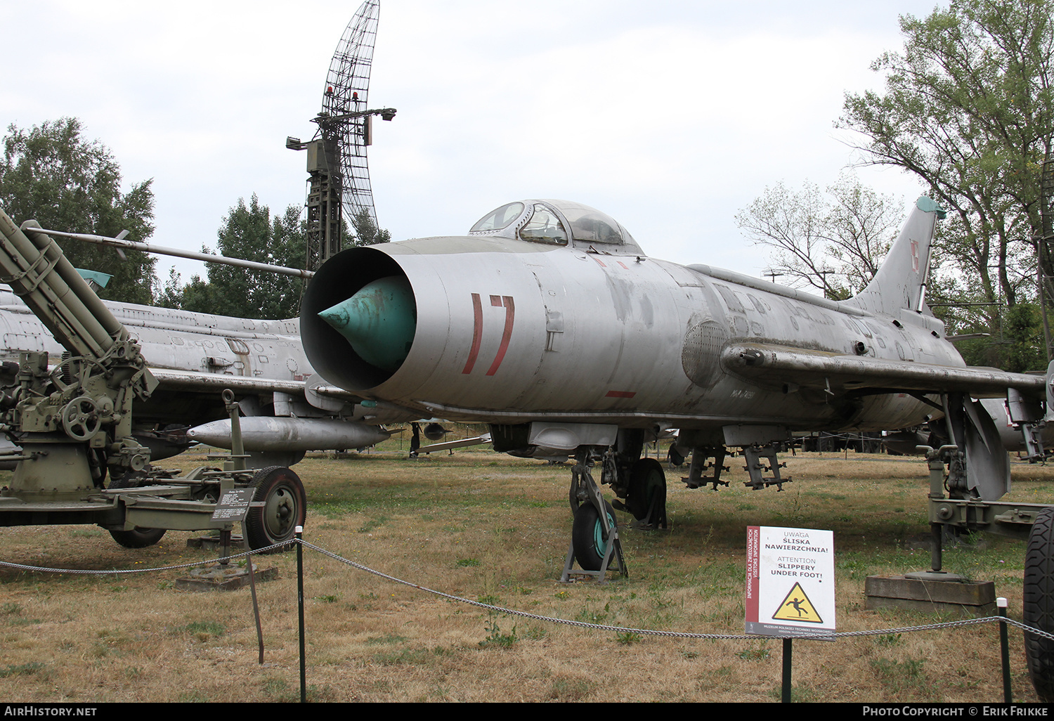 Aircraft Photo of 17 | Sukhoi Su-7BKL | Poland - Air Force | AirHistory.net #540851