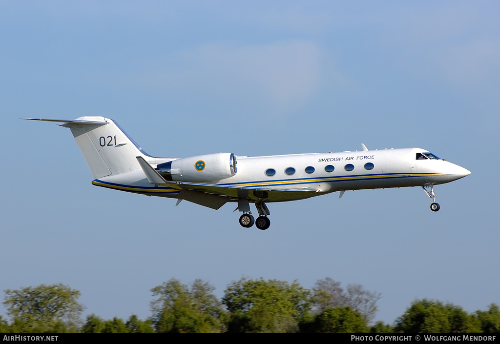 Aircraft Photo of 102001 / 021 | Gulfstream Aerospace G-IV Gulfstream IV | Sweden - Air Force | AirHistory.net #540864