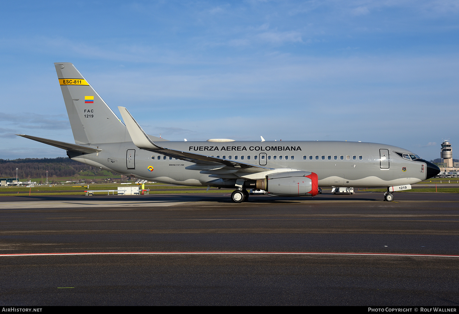 Aircraft Photo of FAC1219 | Boeing 737-732 | Colombia - Air Force | AirHistory.net #541045