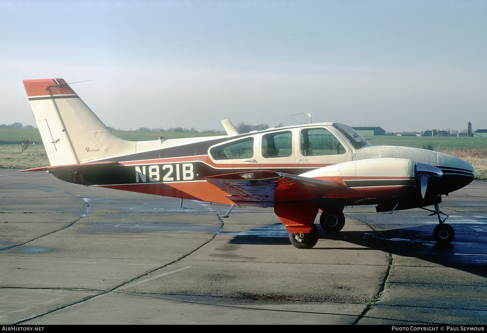 Aircraft Photo of N821B | Beech A55 Baron (95-A55) | AirHistory.net #541116