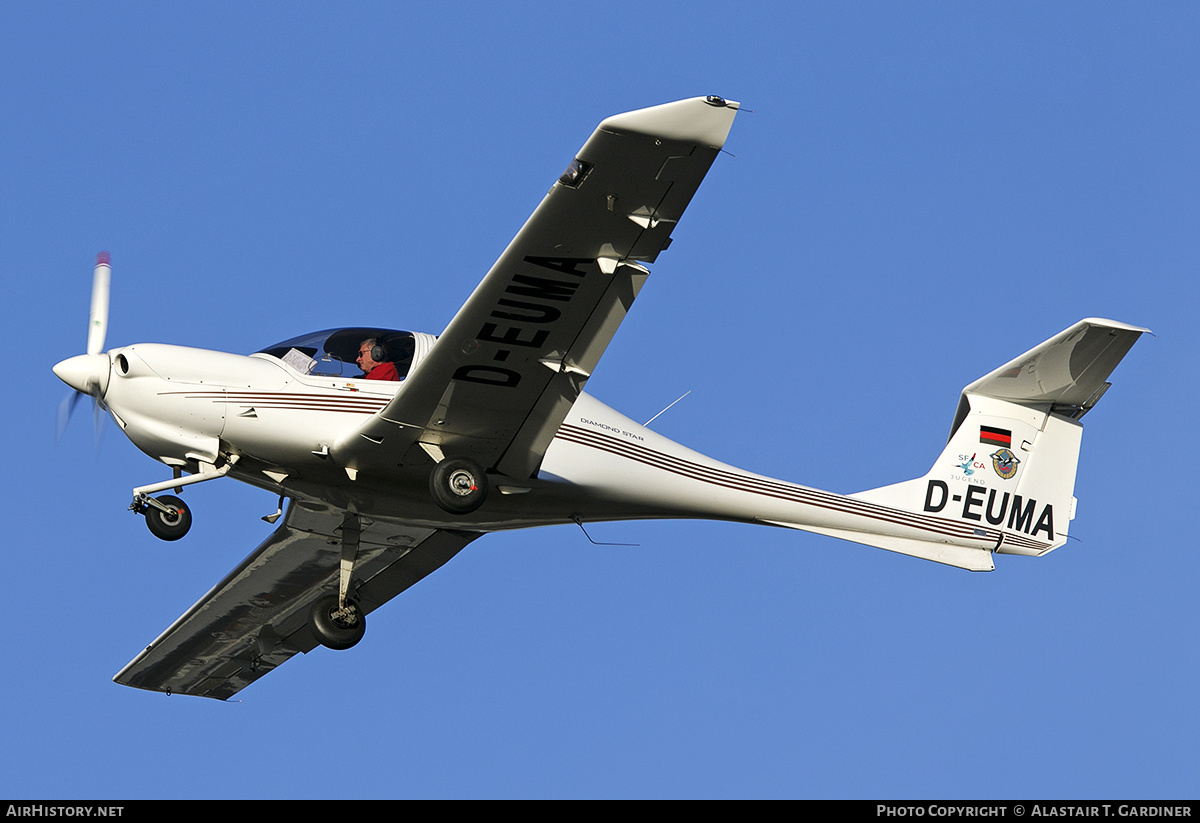 Aircraft Photo of D-EUMA | Diamond DA40-180 Diamond Star | AirHistory.net #541125