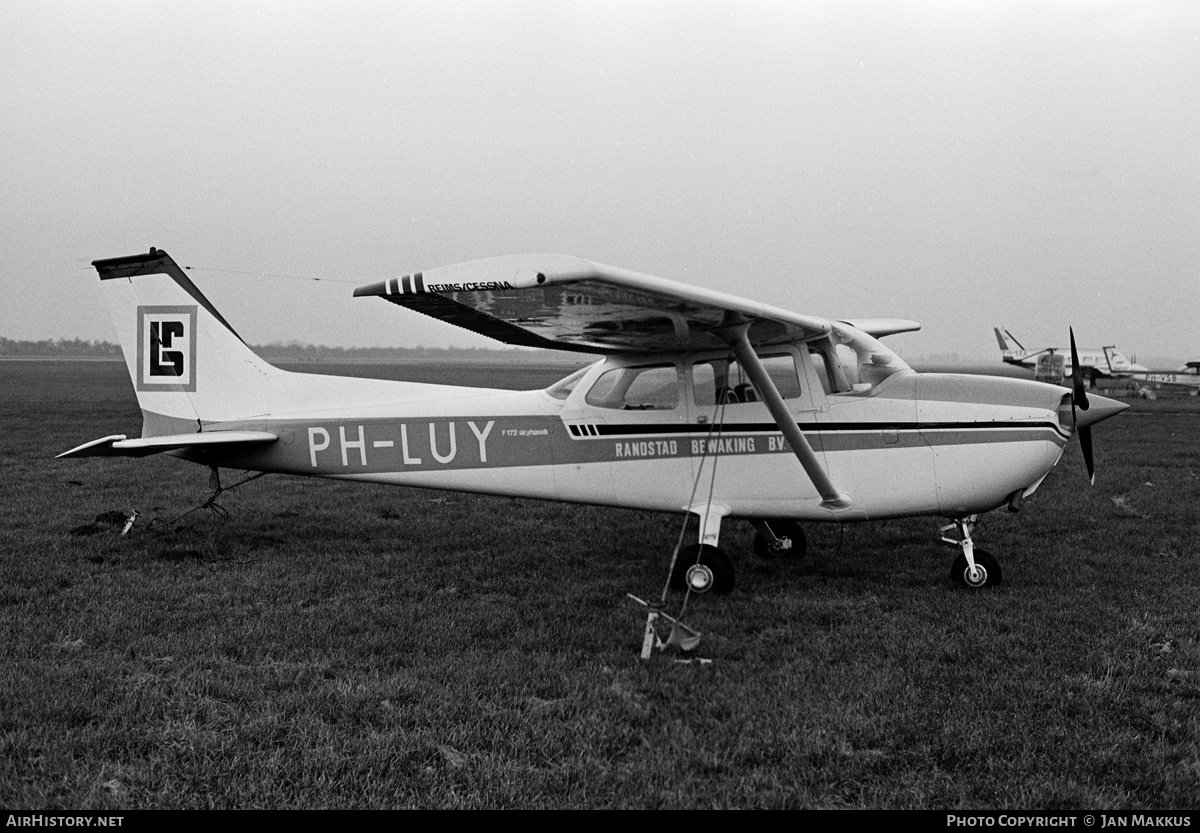 Aircraft Photo of PH-LUY | Reims F172M | Randstad Bewaking | AirHistory.net #541248