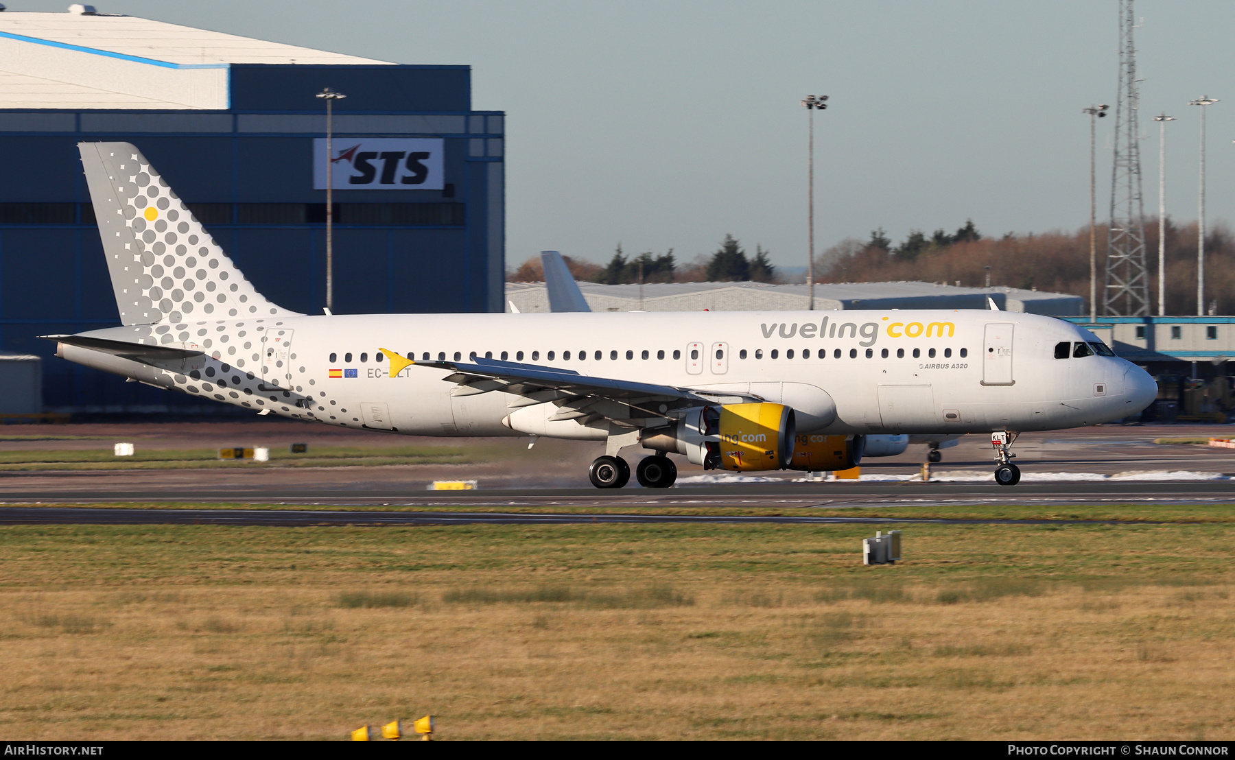 Aircraft Photo of EC-KLT | Airbus A320-216 | Vueling Airlines | AirHistory.net #541263