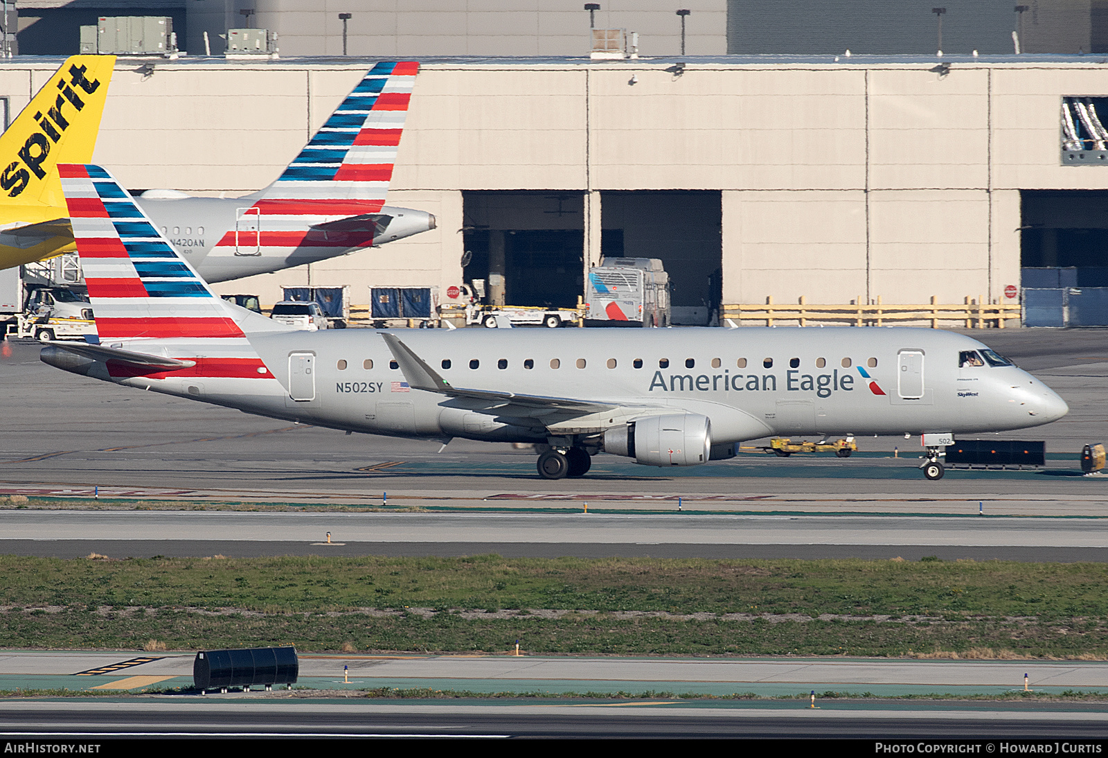 Aircraft Photo of N502SY | Embraer 175LR (ERJ-170-200LR) | American Eagle | AirHistory.net #541333