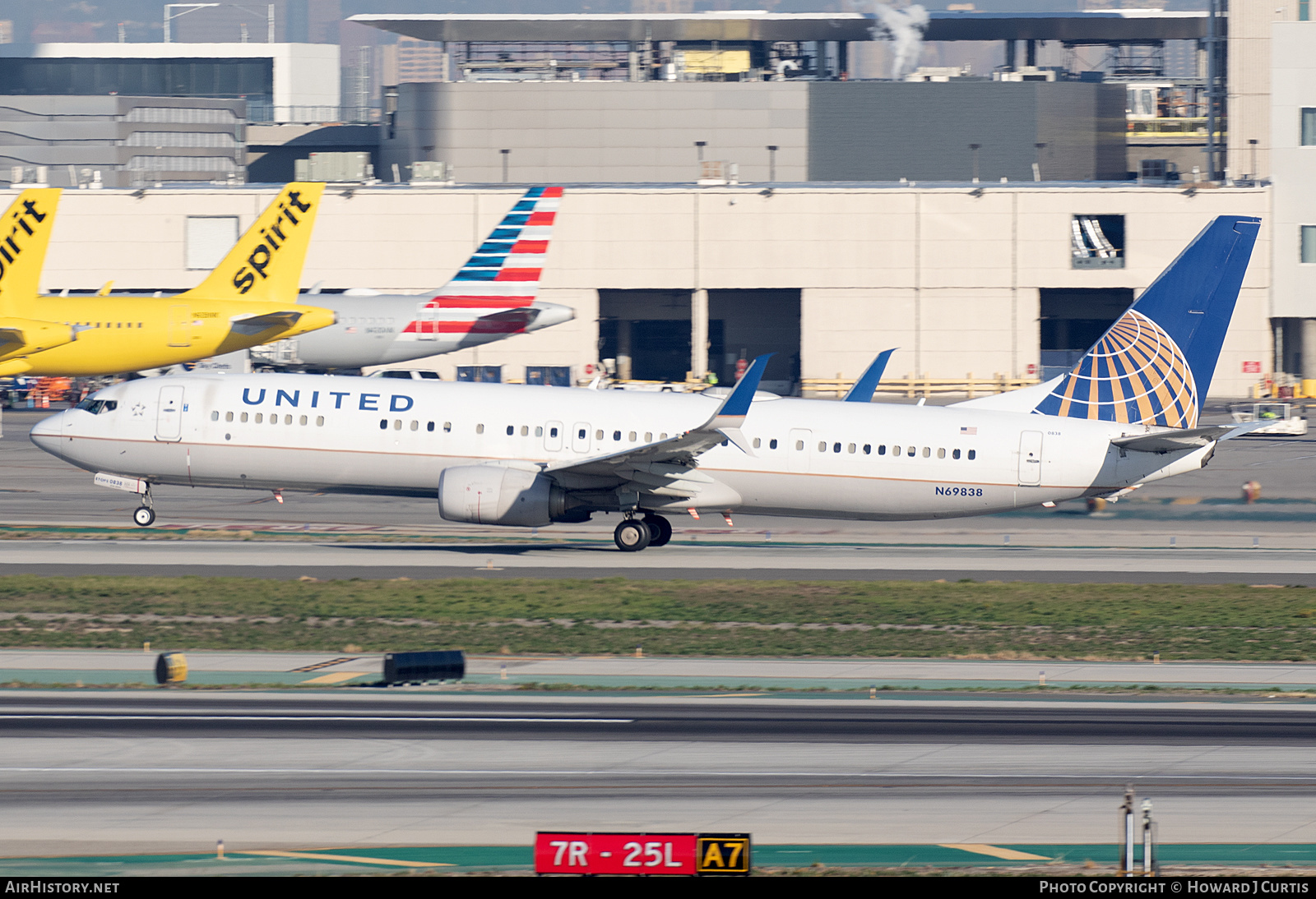 Aircraft Photo of N69838 | Boeing 737-924/ER | United Airlines | AirHistory.net #541334