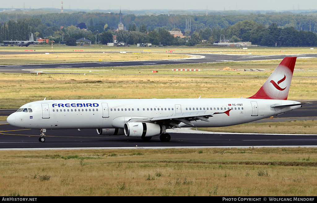 Aircraft Photo of TC-FBT | Airbus A321-131 | Freebird Airlines | AirHistory.net #541337