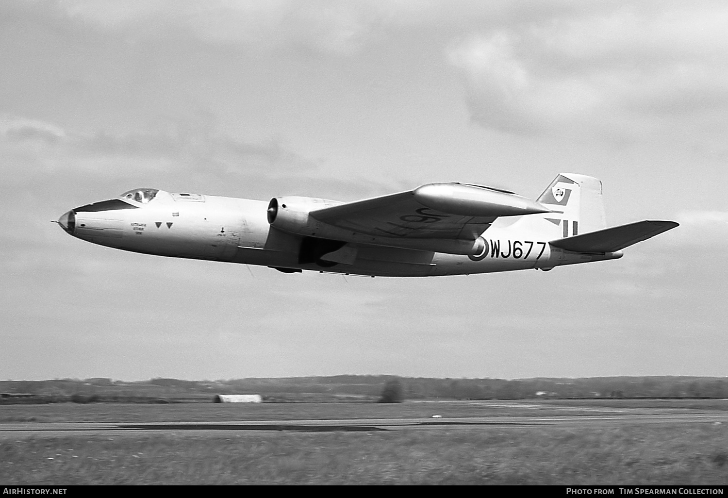 Aircraft Photo of WJ677 | English Electric Canberra B2 | UK - Air Force | AirHistory.net #541388