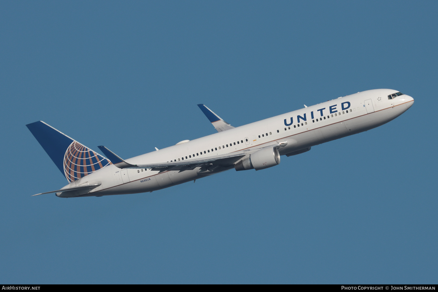 Aircraft Photo of N686UA | Boeing 767-3CB/ER | United Airlines | AirHistory.net #541494