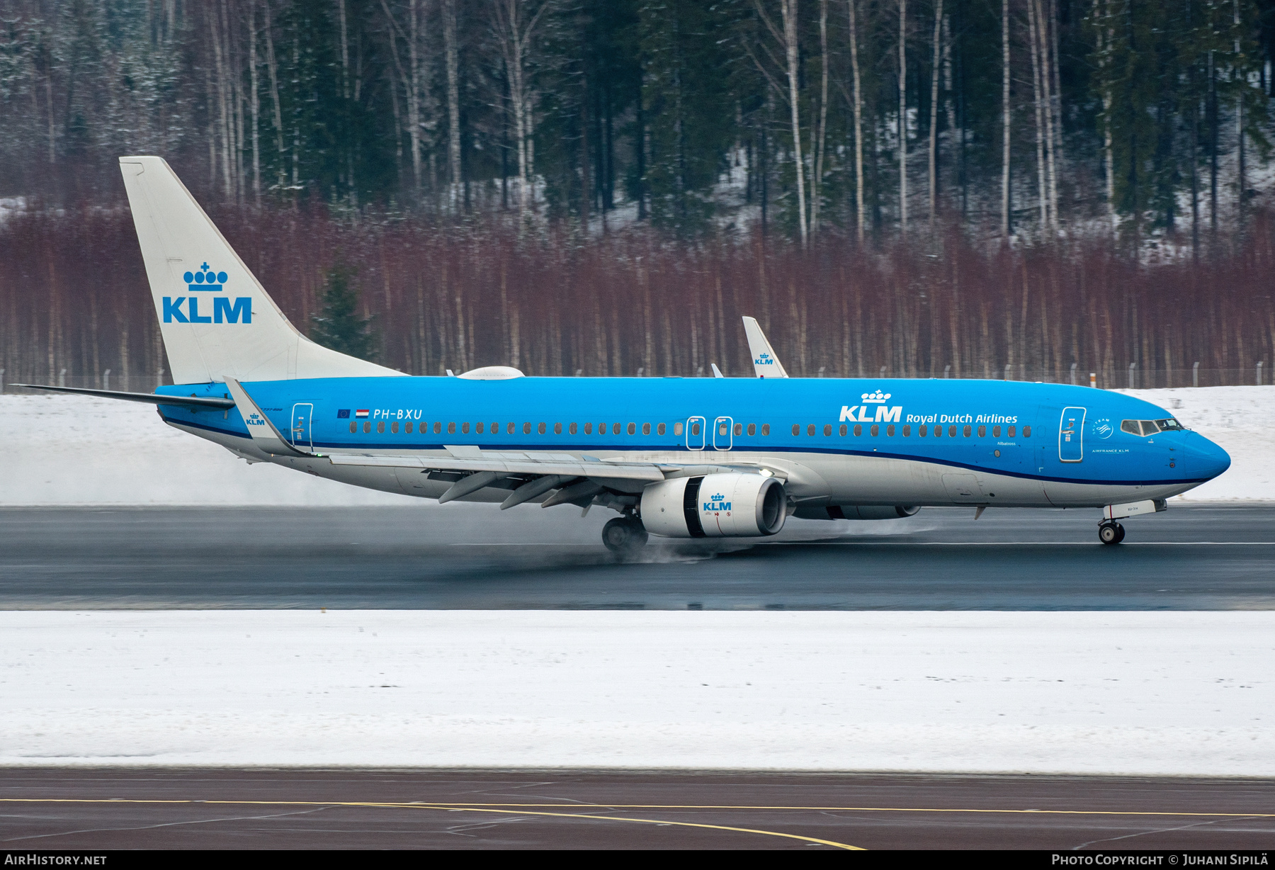 Aircraft Photo of PH-BXU | Boeing 737-8BK | KLM - Royal Dutch Airlines | AirHistory.net #541495