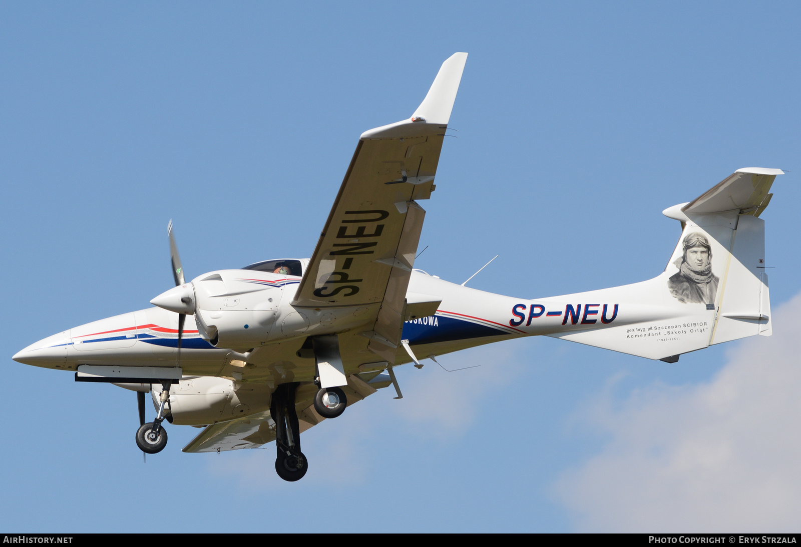 Aircraft Photo of SP-NEU | Diamond DA42-VI Twin Star | Lotnicza Akademia Wojskowa - LAW | AirHistory.net #541596