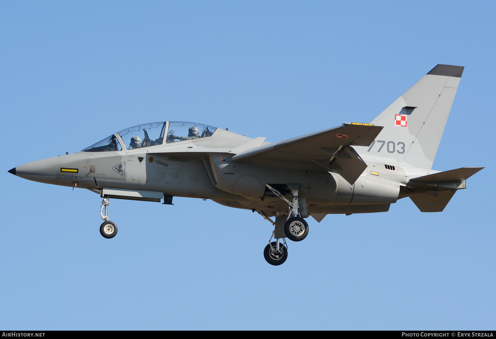 Aircraft Photo of 7703 / CSX55211 | Alenia Aermacchi M-346 Master | Poland - Air Force | AirHistory.net #541616