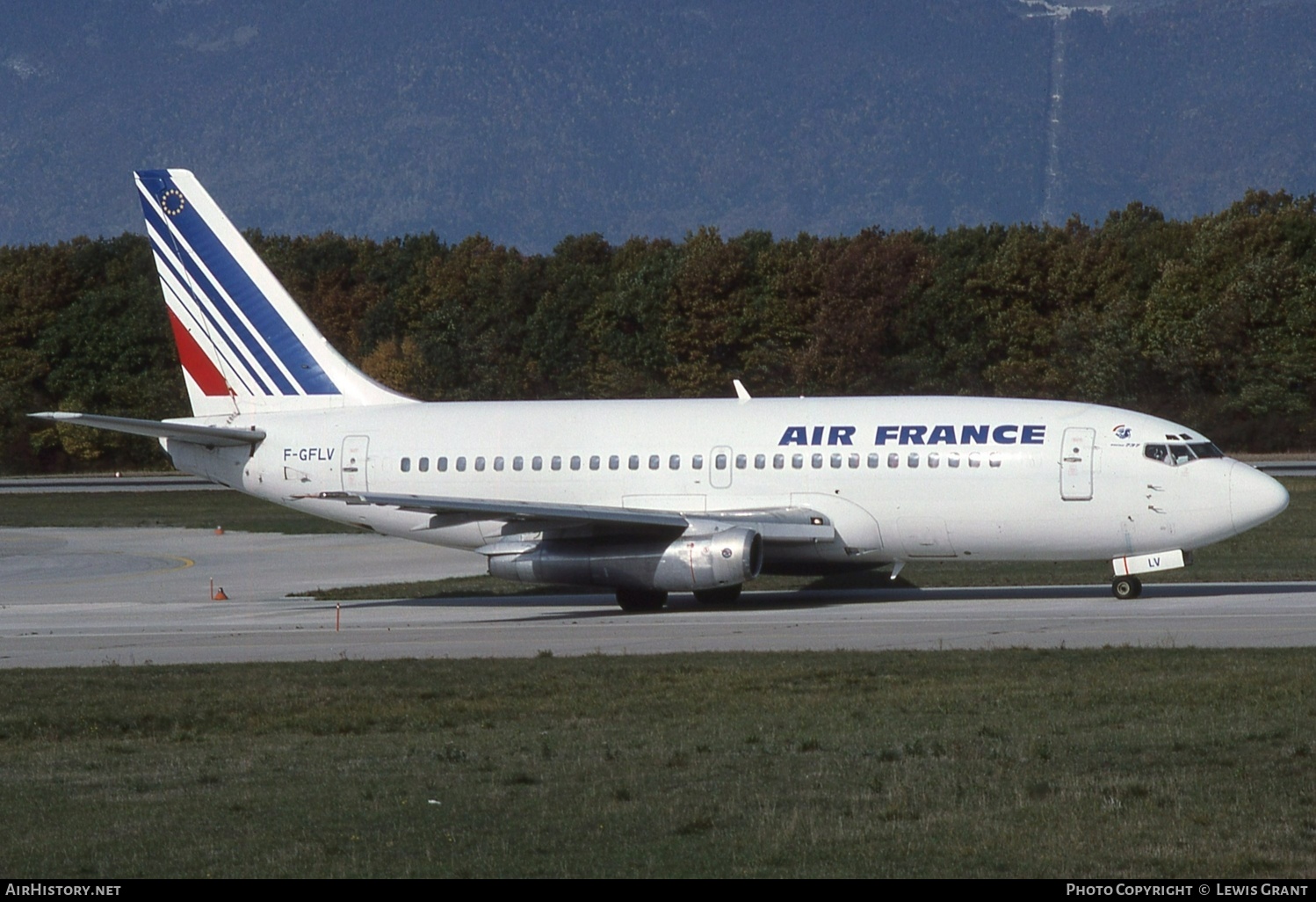 Aircraft Photo of F-GFLV | Boeing 737-2K5/Adv | Air France | AirHistory.net #541621